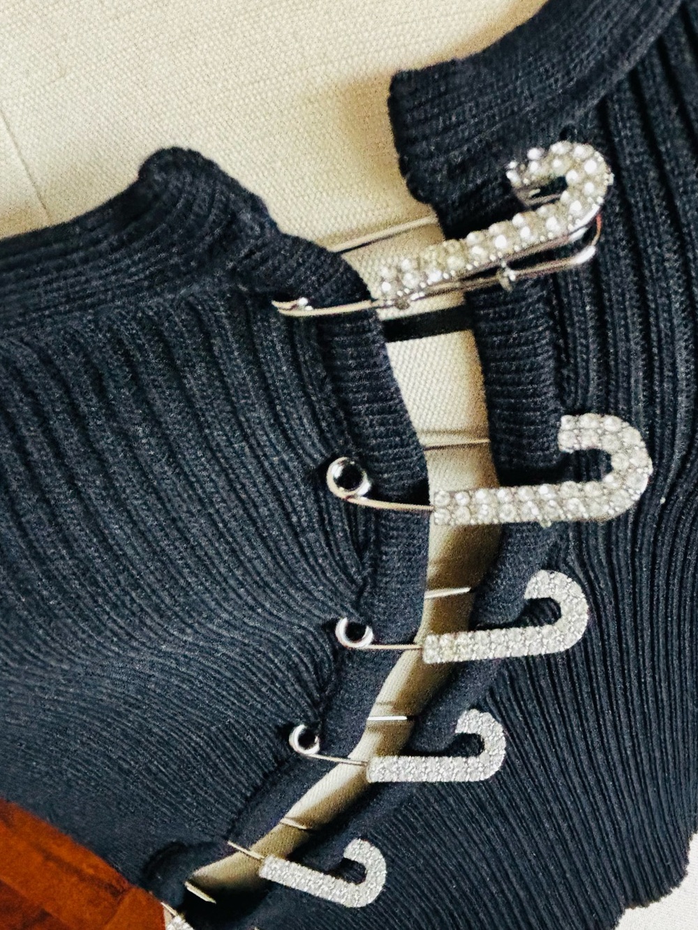 NWOT - Rhinestone Safety Pin Trim Black Ribbed Tank - Picture 4 of 5
